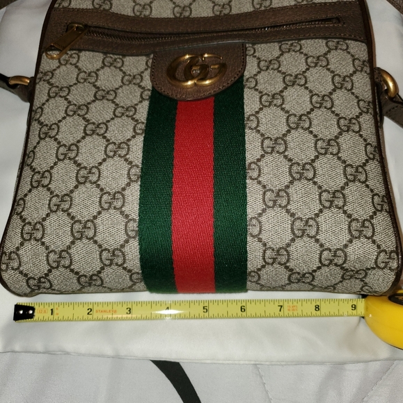 Additional photos of gucci bag - Picture 1 of 3